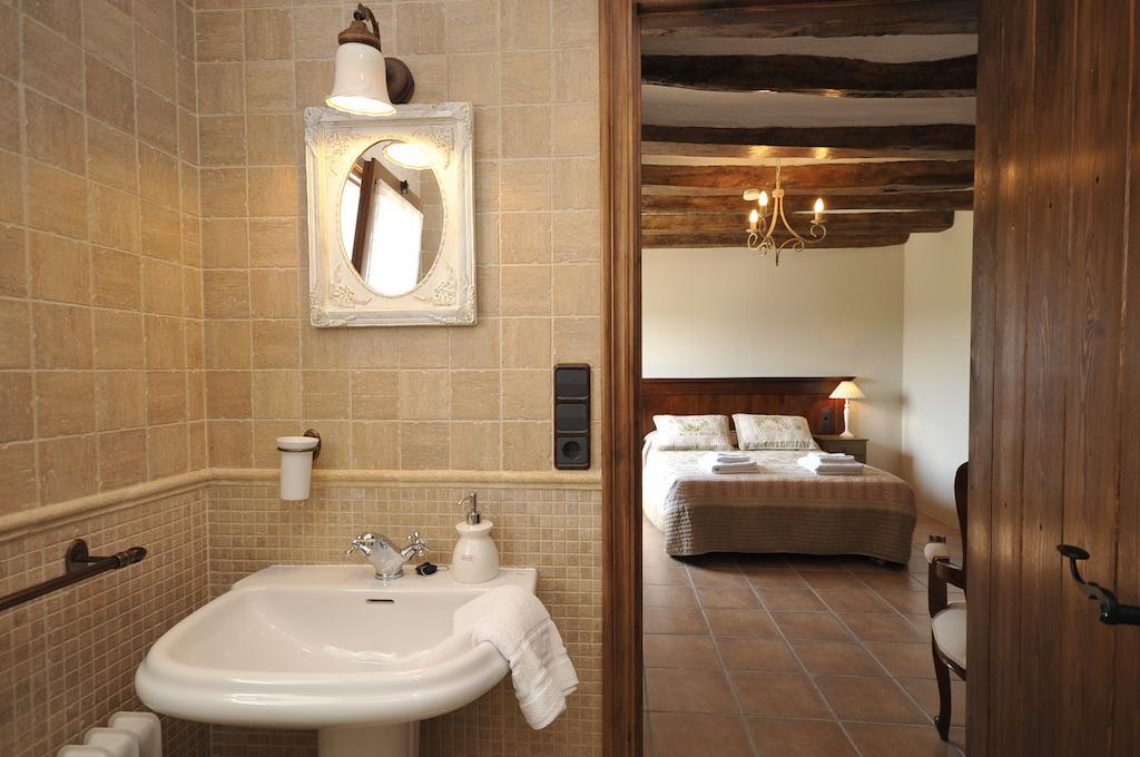 Els Canterers Miravet Room photo